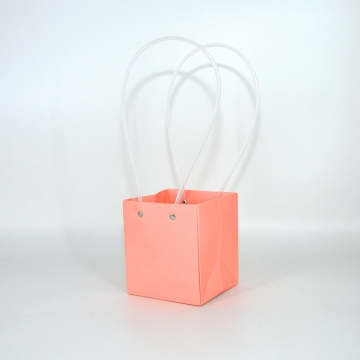Пакет подарочный "Нежный" квадратный, 11,5х11,5х13 см персиковый, 10 штук/упак в компании Декорпак