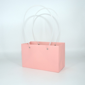 Пакет подарочный "Нежный" прямоуголный,  22х10,5х13,5 см светло-розовый в компании Декорпак