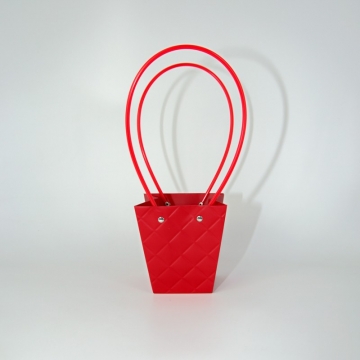 Пакет подарочный "Ромбики" маленький, 8х12х12,5 см красный, 10 штук/упак в компании Декорпак