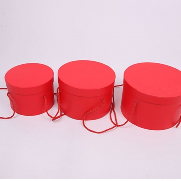 Набор коробок круглых  E1  1/3 Размер:25.5*15cm,  22*14.5cm,  19*13.5cm Цвет: красный в компании Декорпак